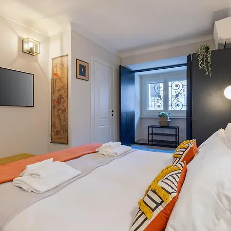 As Feel - Charming Space At Torre Argentina Rome